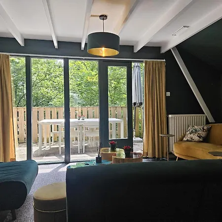 Contemporary Ardennes In Domek alpejski Durbuy